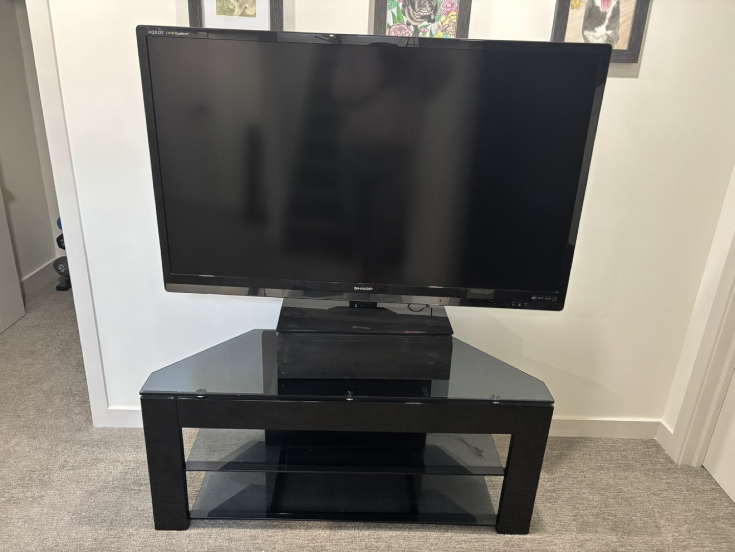 Sharp LC-52LE830U 52" Aquos LED TV - photo 2