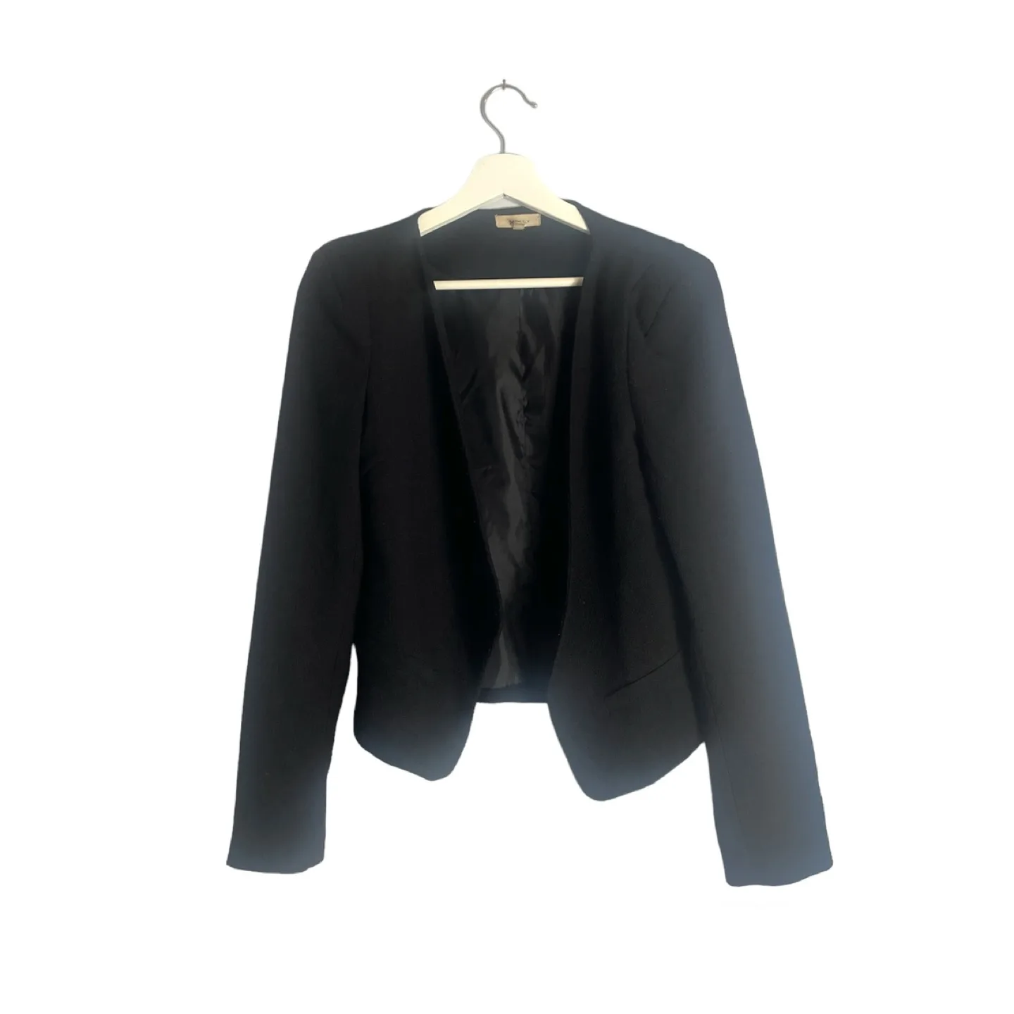 Everly Black Cropped Blazer Size Small image indicator(2)