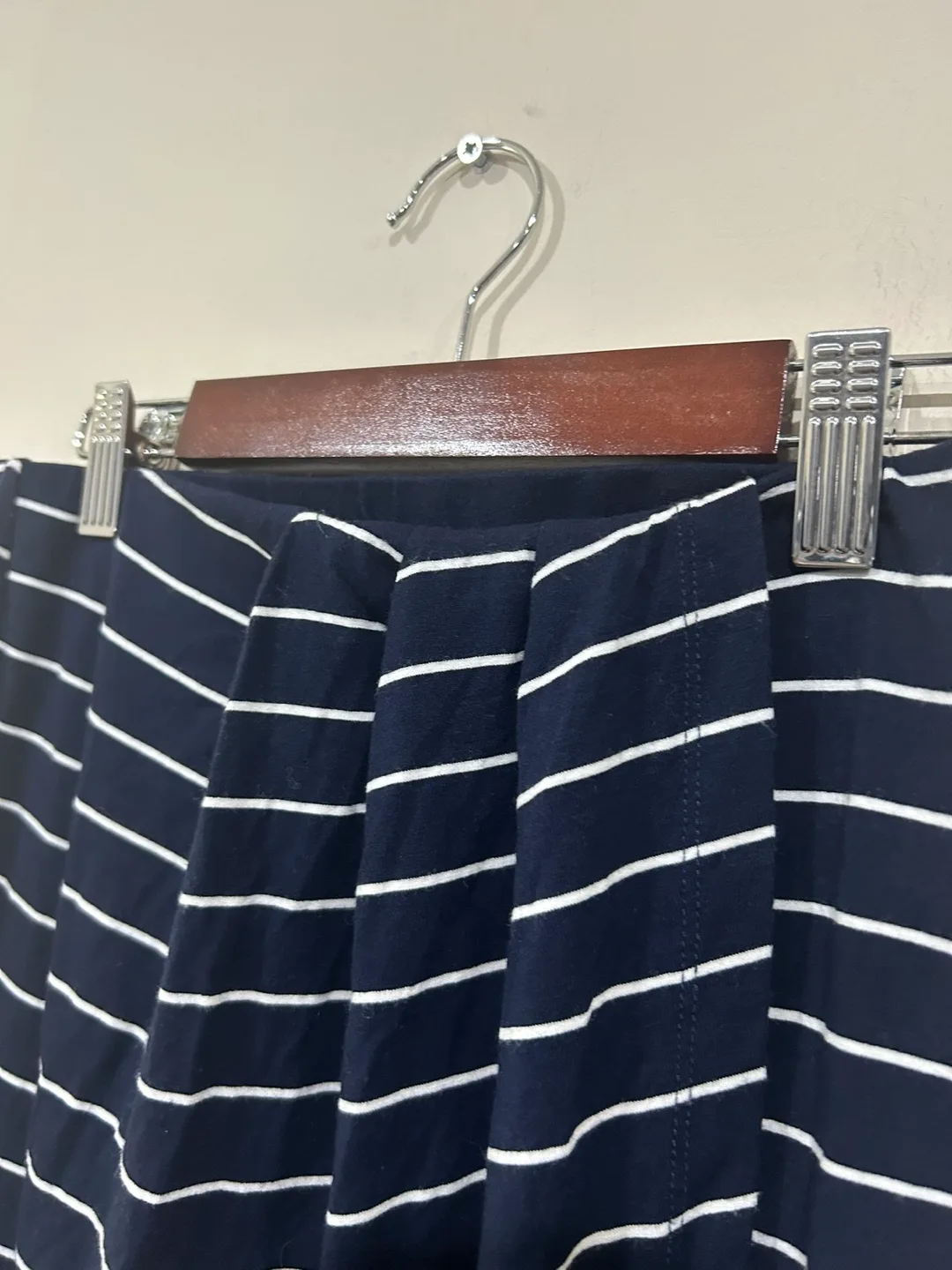 Dynamite navy stripe drape midi skirt size xs/s - like new image indicator(3)