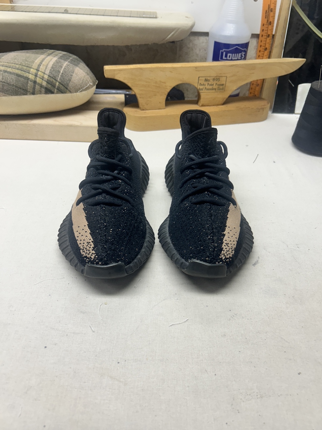 Adidas Yeezy Boost 350 V2 Core Black Copper Men's Size 4