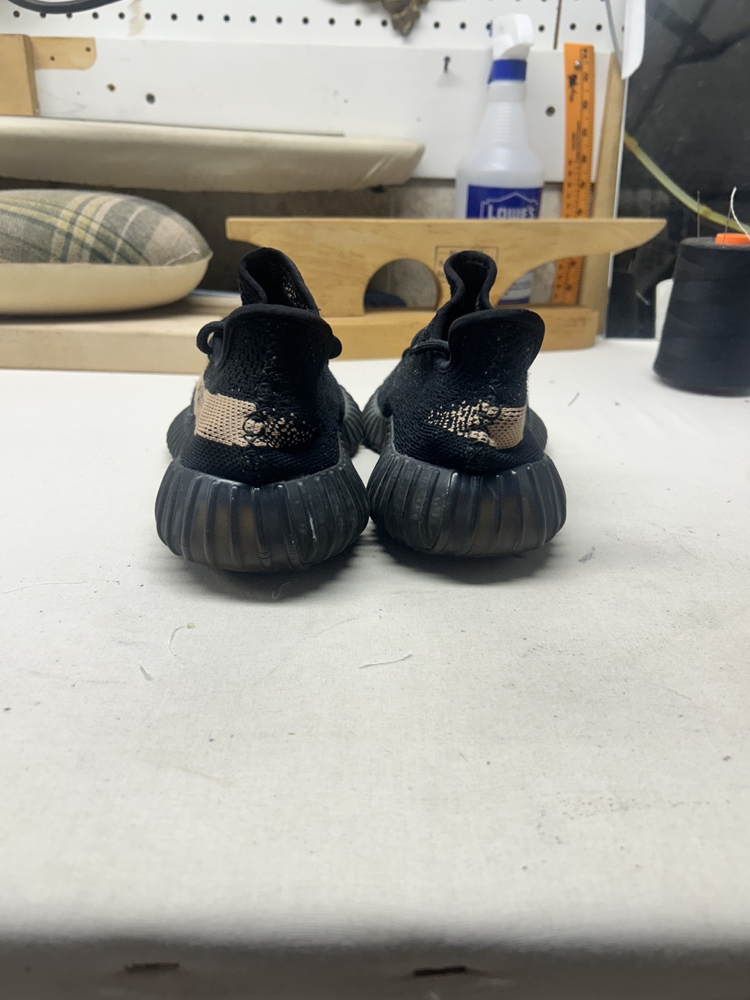 Adidas Yeezy Boost 350 V2 Core Black Copper Men's Size 4 - photo 3