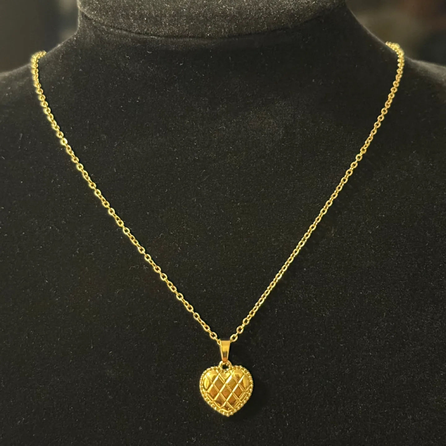 NEW 🧡 Gold Plated Plaid Heart Pendant Necklace image indicator(2)