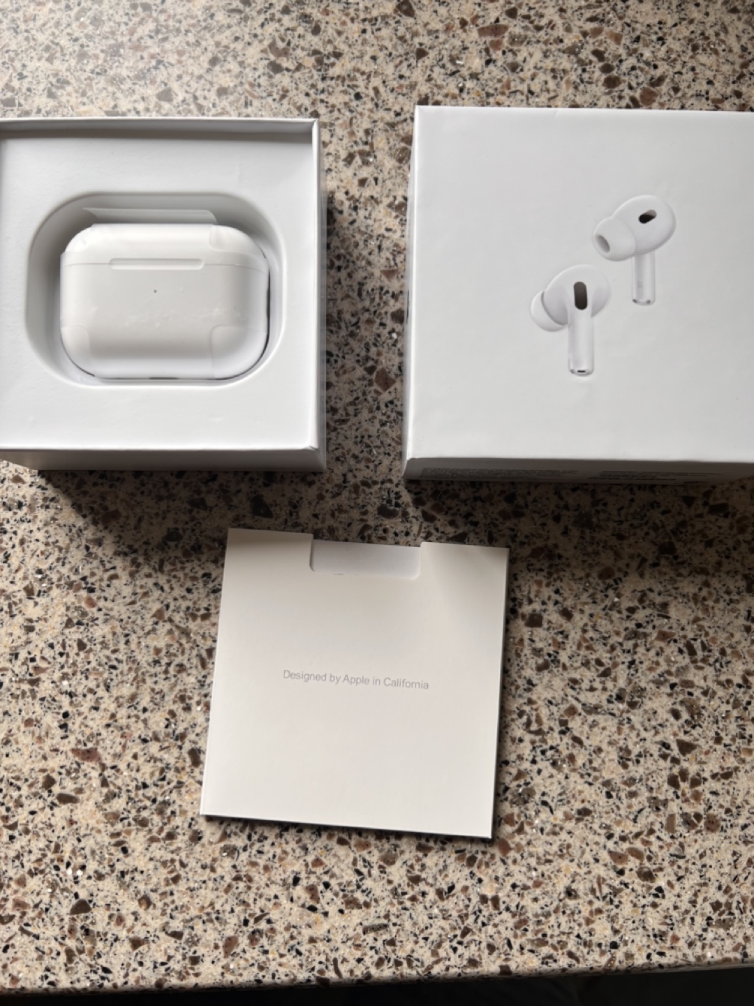 Apple AirPods Pro 2 with Charging Case - photo 2