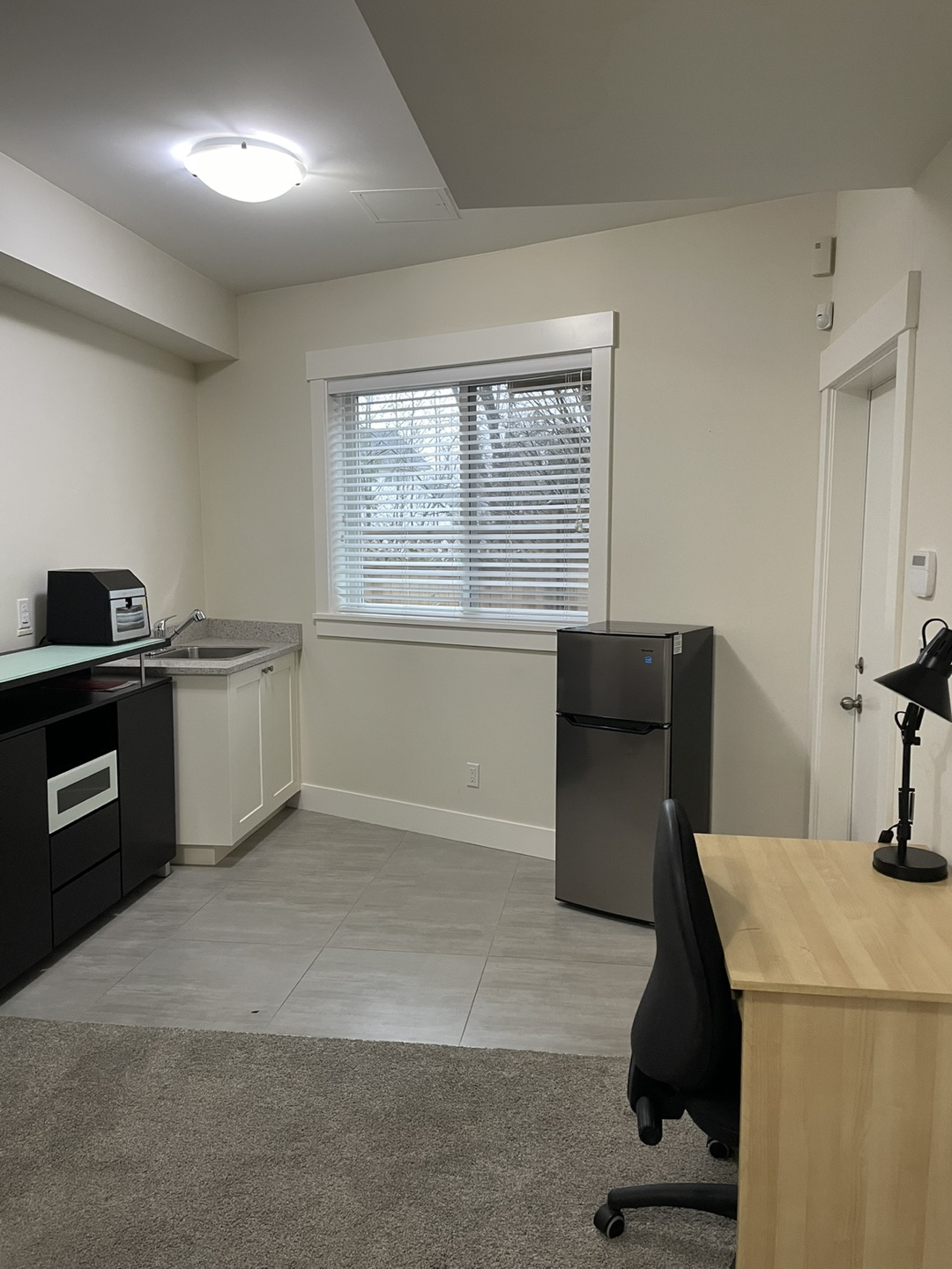 Bachelor Suite - Fully Furnished