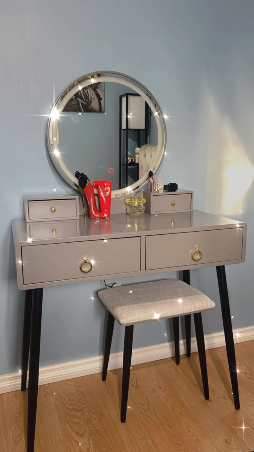 Grey vanity table with stool - photo 2