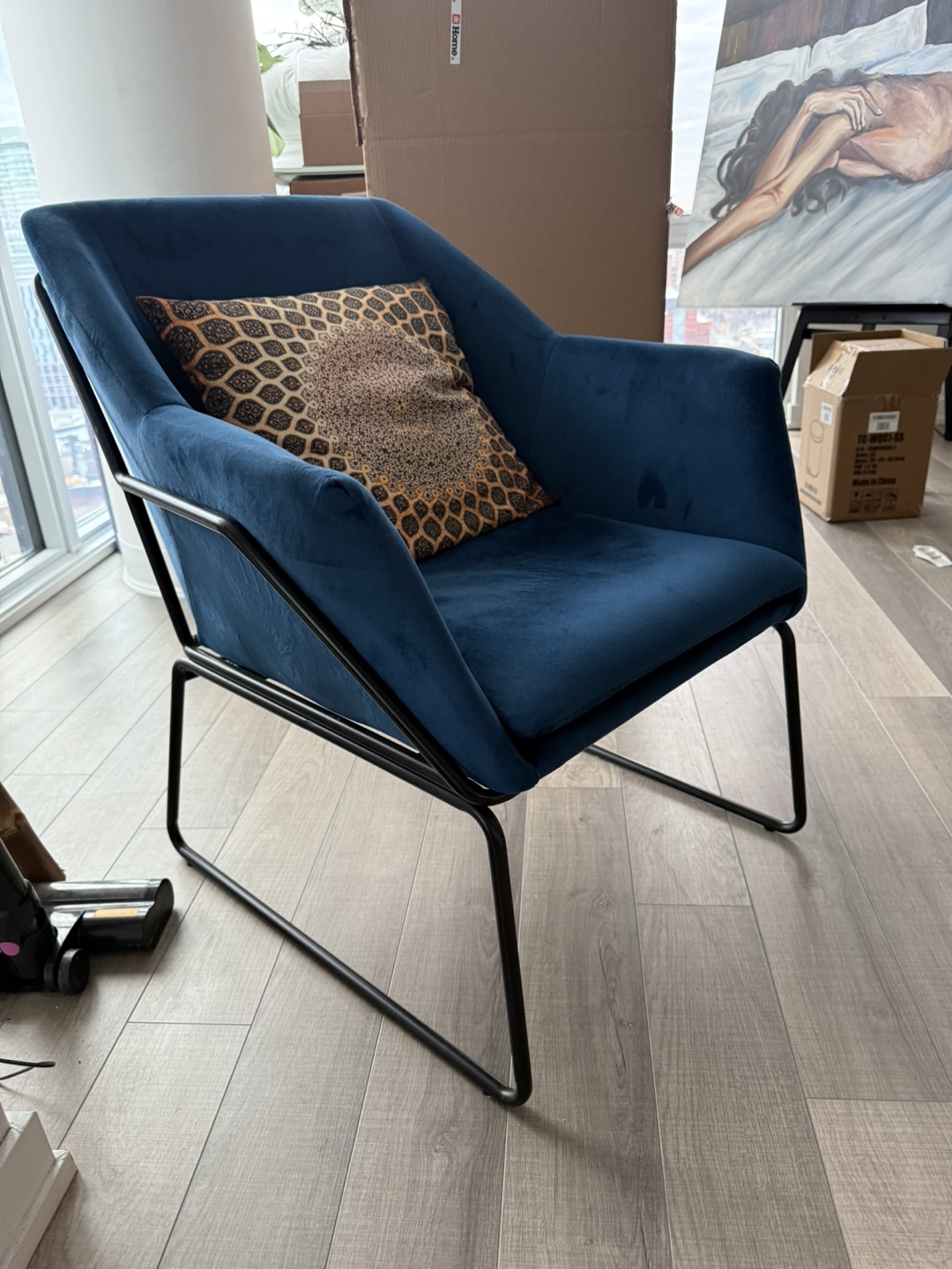 Modern Velvet Accent Chair - photo 3