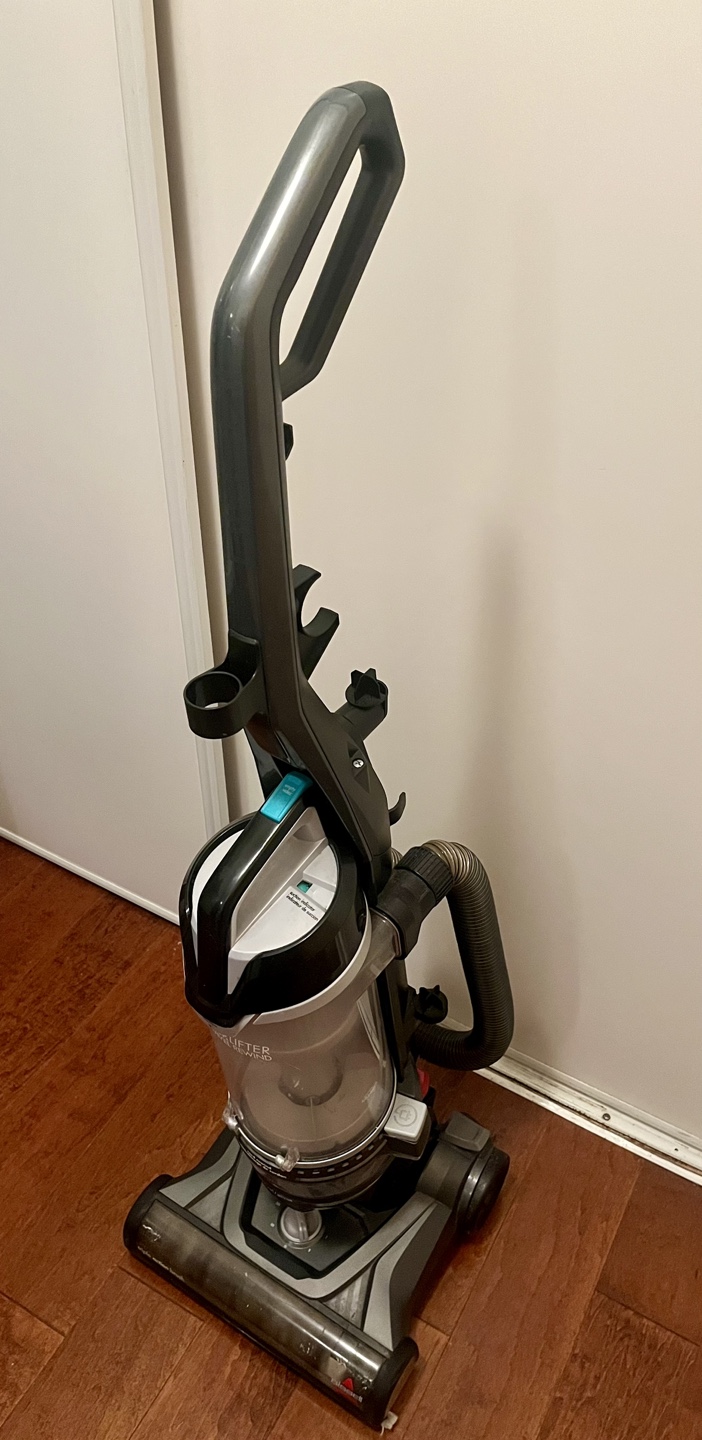 Bissell PowerLifter Swivel Rewind Vacuum Cleaner - photo 3