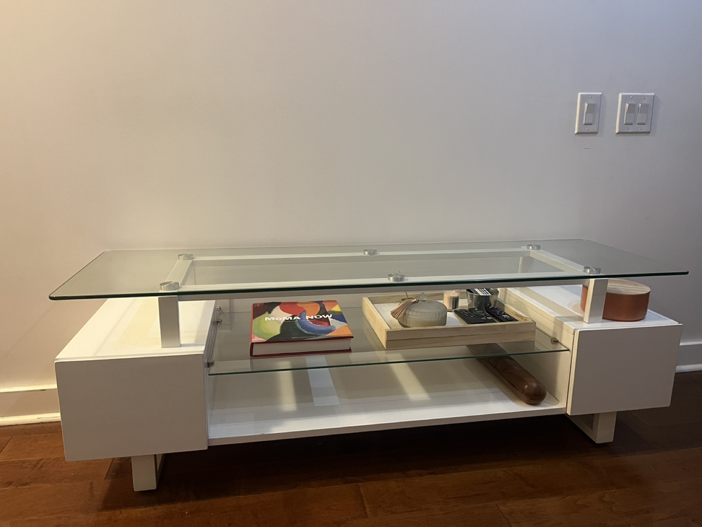 Modern White Coffee Table / tv stand with Glass Top - photo 4