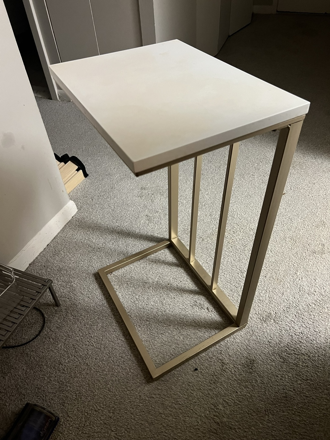 White Top Gold Metal C-Table