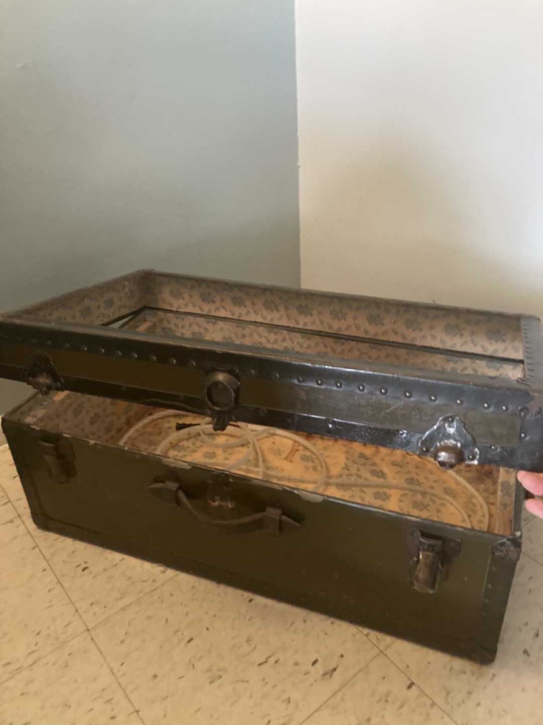 Trunk with Epoxy Resin River design - photo 3