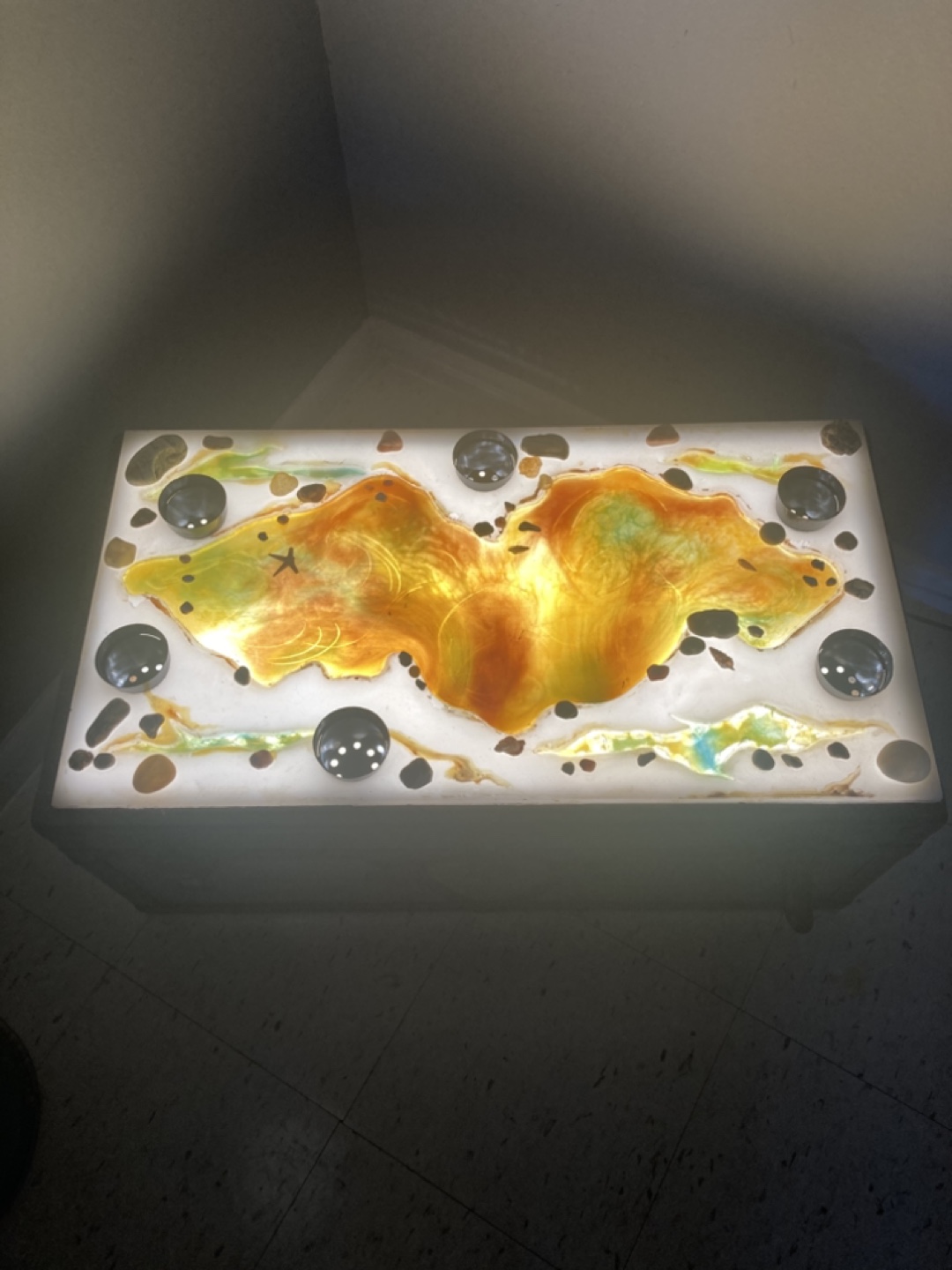 Trunk with Epoxy Resin River design - photo 2