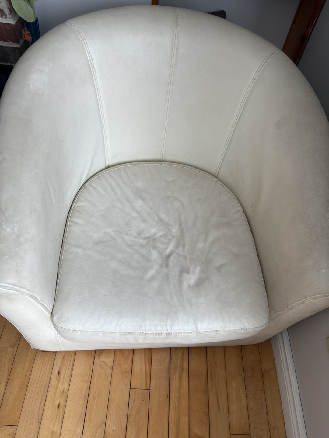 Off-white Leather Sofa and Chair Set - photo 2