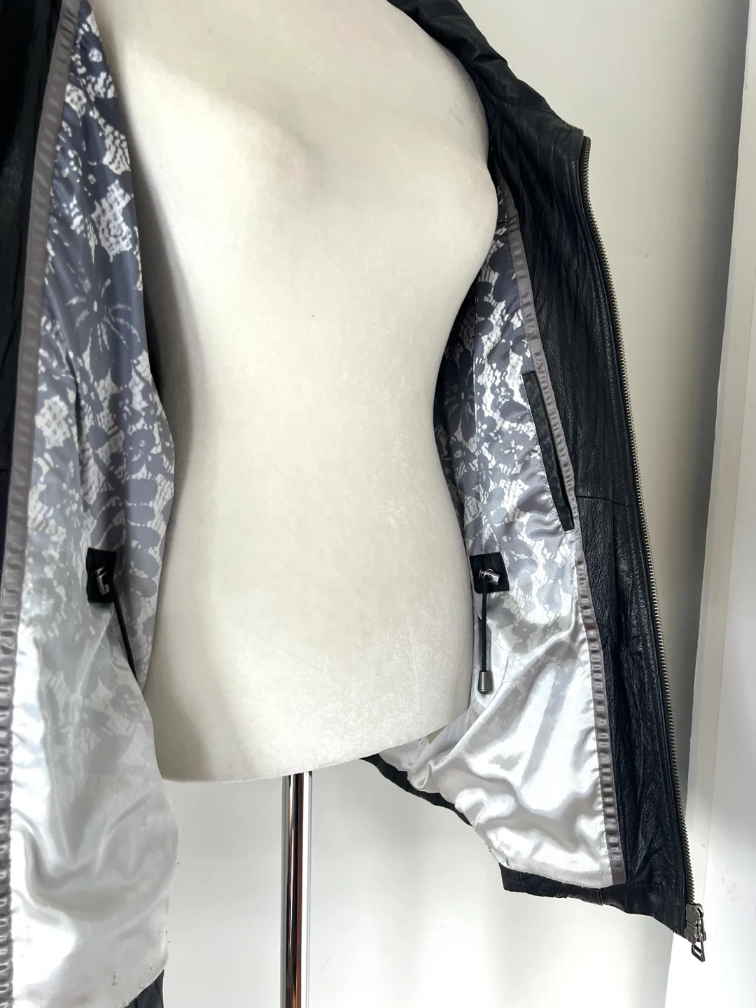 Women's Danier Black Leather Jacket image indicator(10)