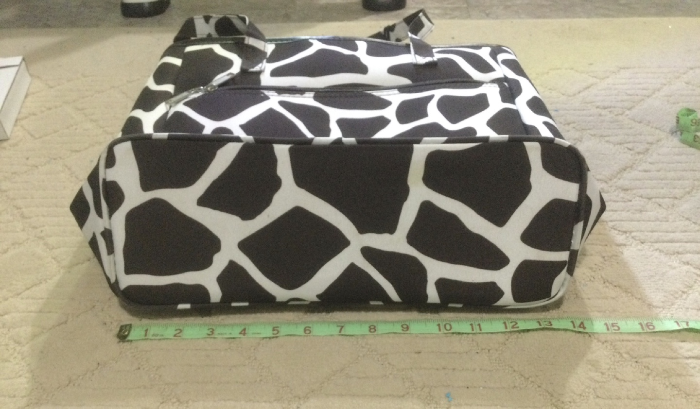 Giraffe Print Tote Bag - photo 2