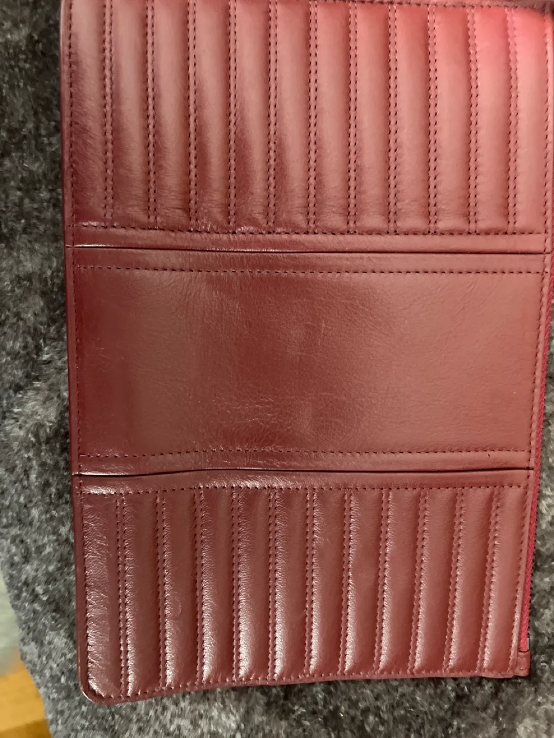 BÖBÖ Leather Clutch image indicator(2)