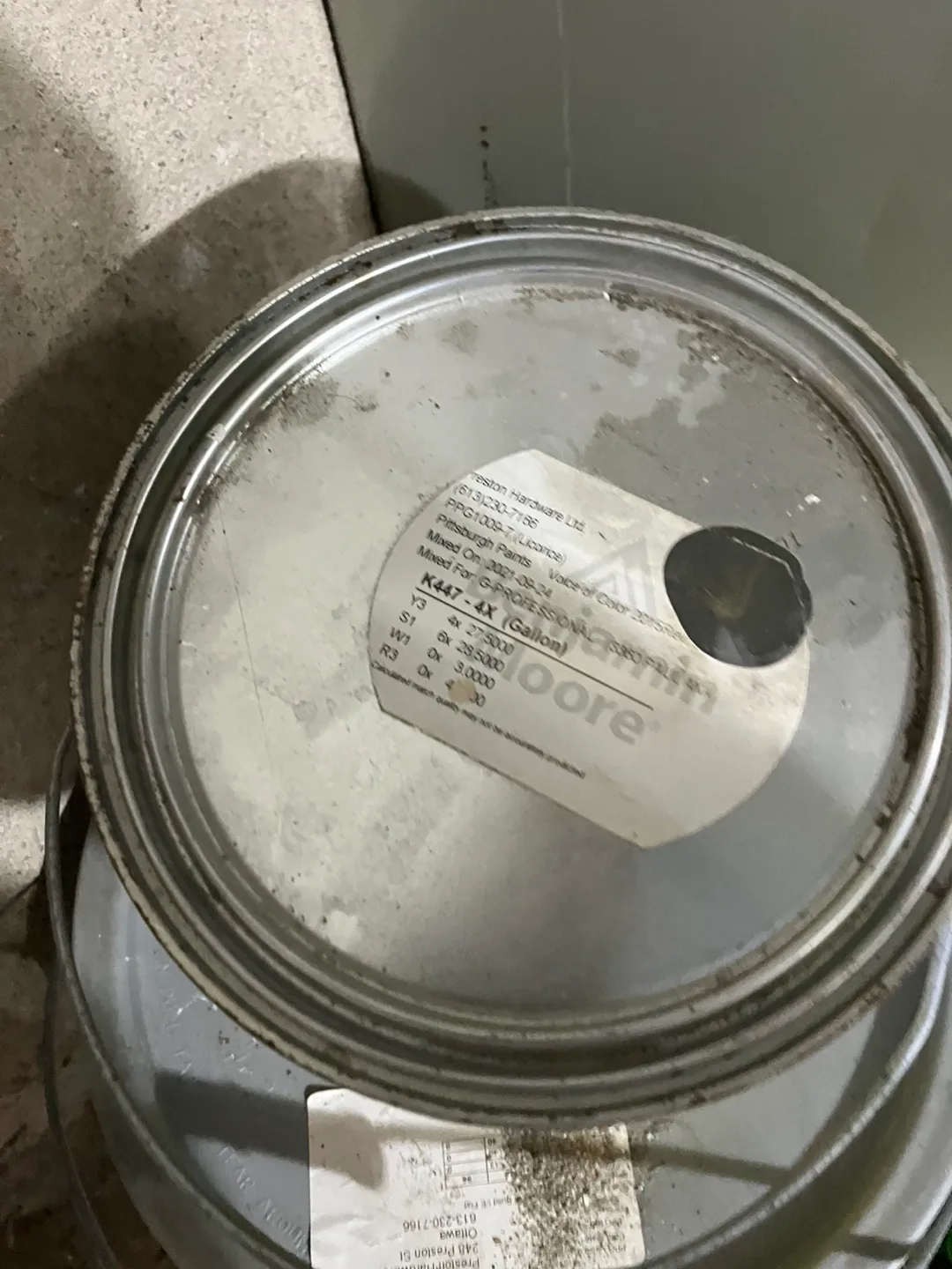 Assorted Paint Buckets - Benjamin Moore, PPG, MF Proline image indicator(4)