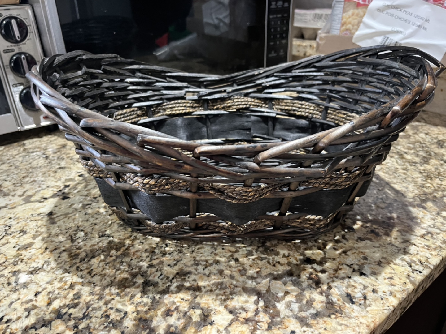 Large Wicker Basket - Dark Brown and Black🧡