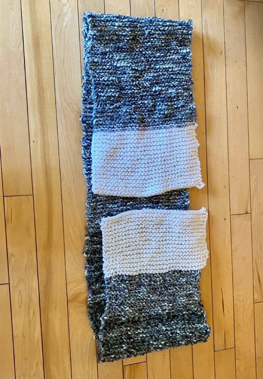 "🧡" Hand-knitted infinity scarf image indicator(2)