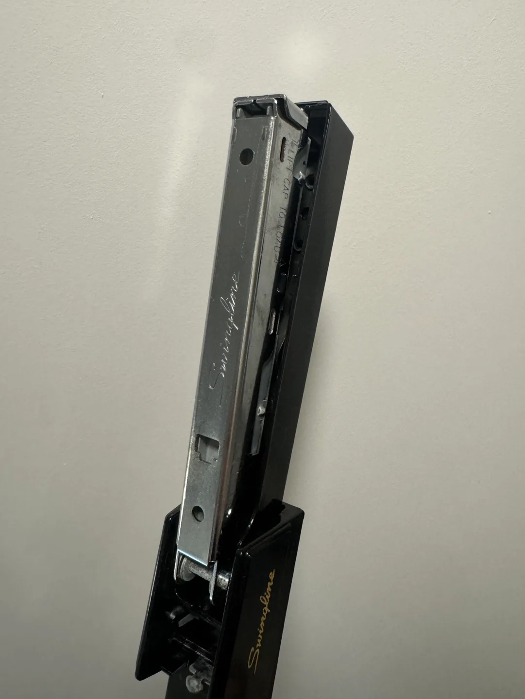 Swingline Premium Commercial Stapler image indicator(6)