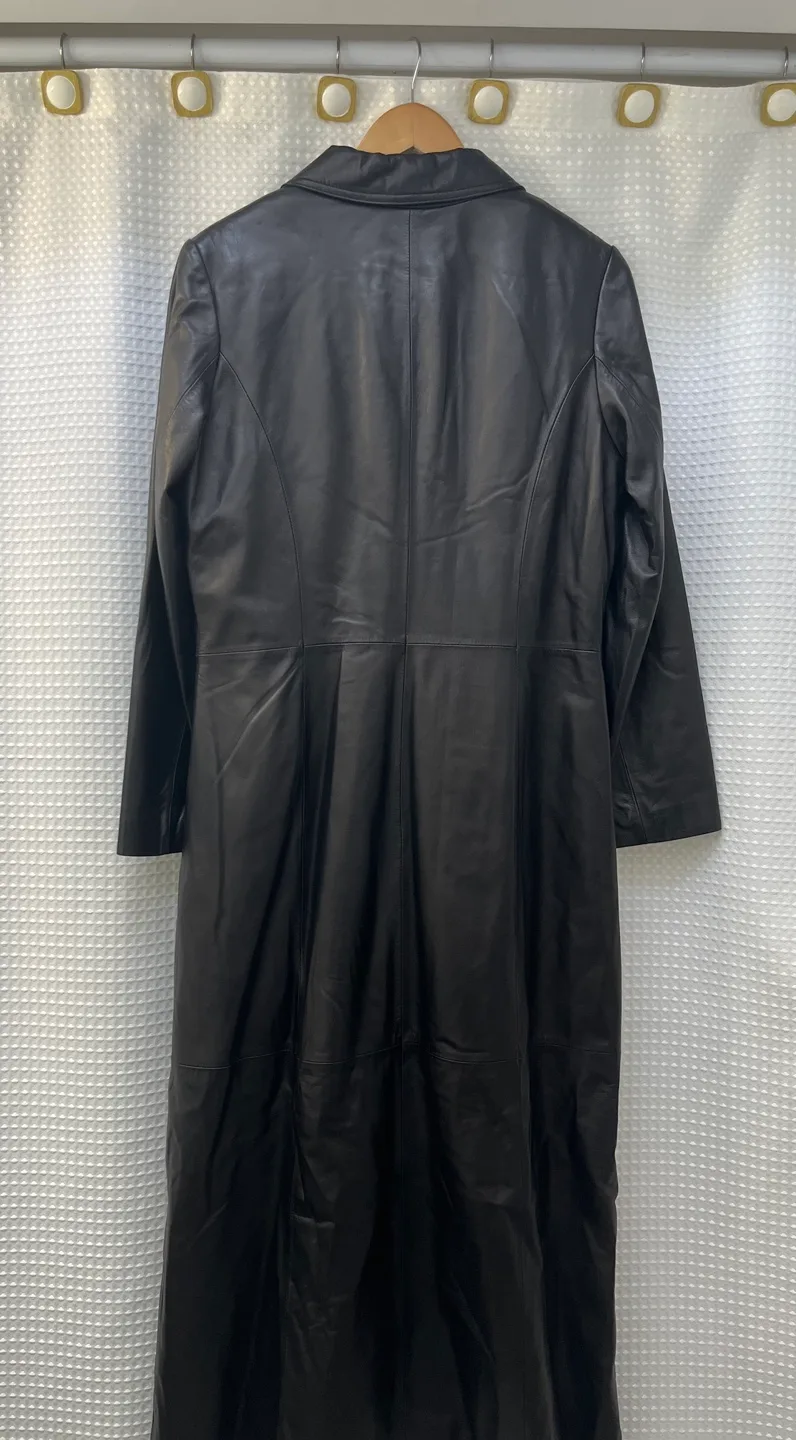 Danier Long Genuine Leather Trench Coat image indicator(3)