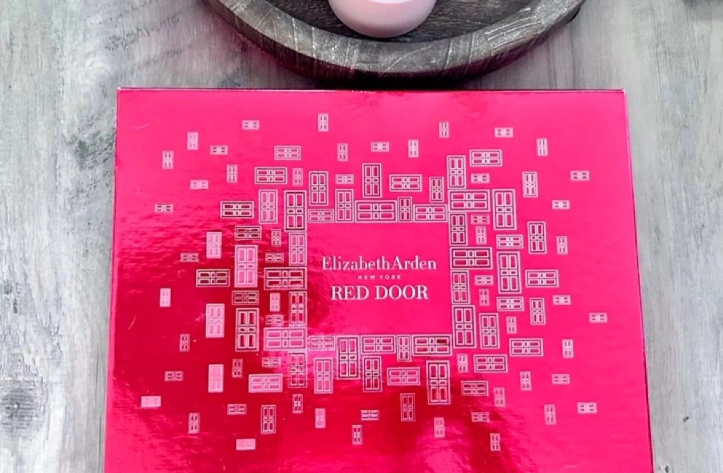 🍓NEW! REG $178 100ml 3 Piece Full Sizes Perfume Gift Set image indicator(3)