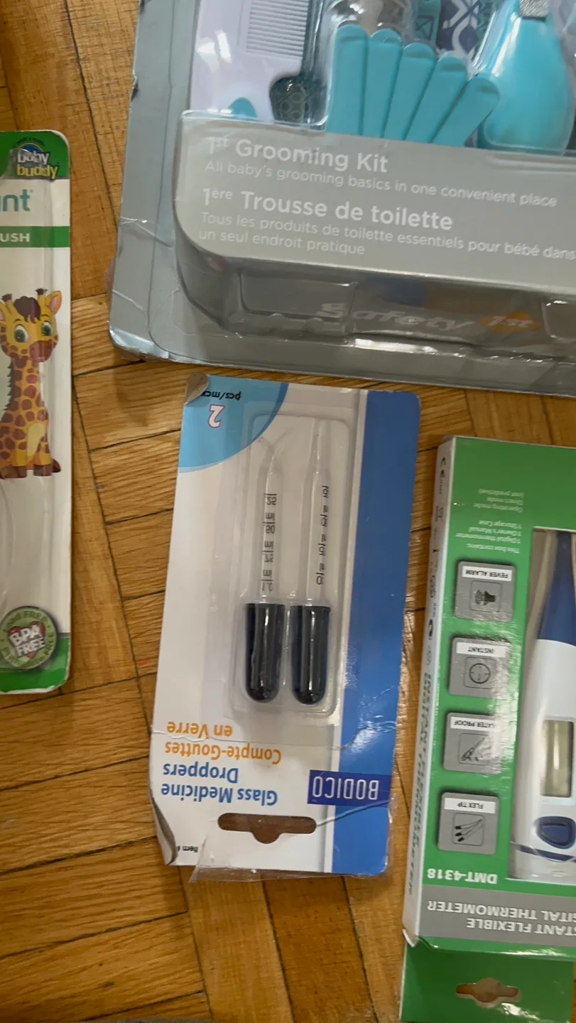 SOYOUNG Beige Tote Bag & Baby Items Bundle image indicator(5)