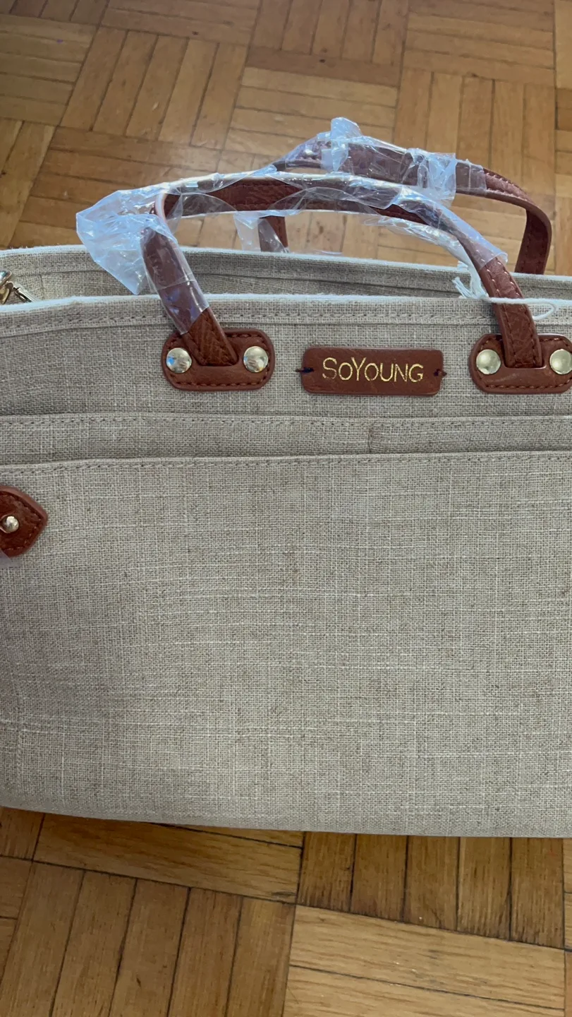 SOYOUNG Beige Tote Bag & Baby Items Bundle image indicator(2)