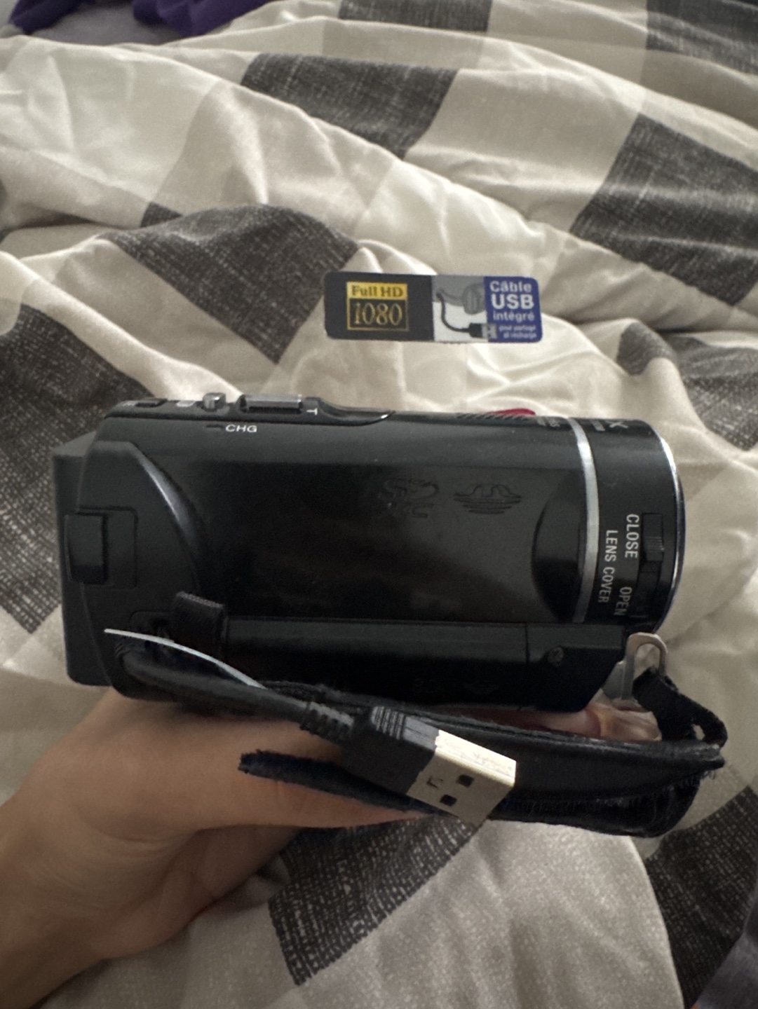Sony Handycam HDR-CX200 Full HD Camcorder - photo 3