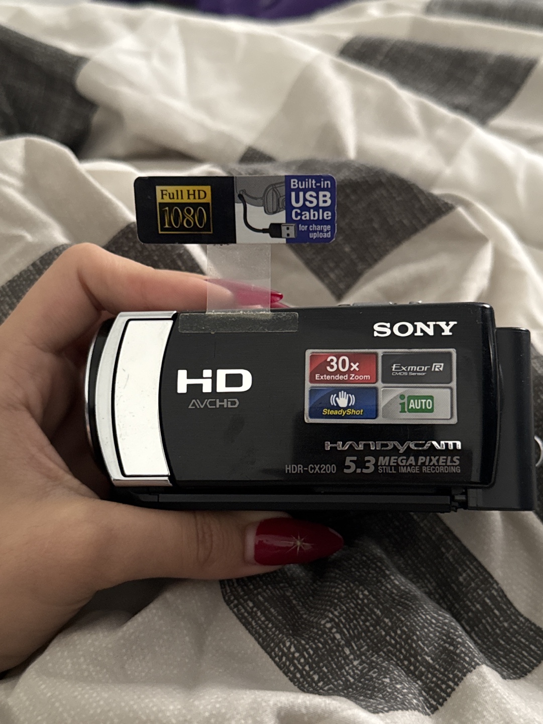 Sony Handycam HDR-CX200 Full HD Camcorder
