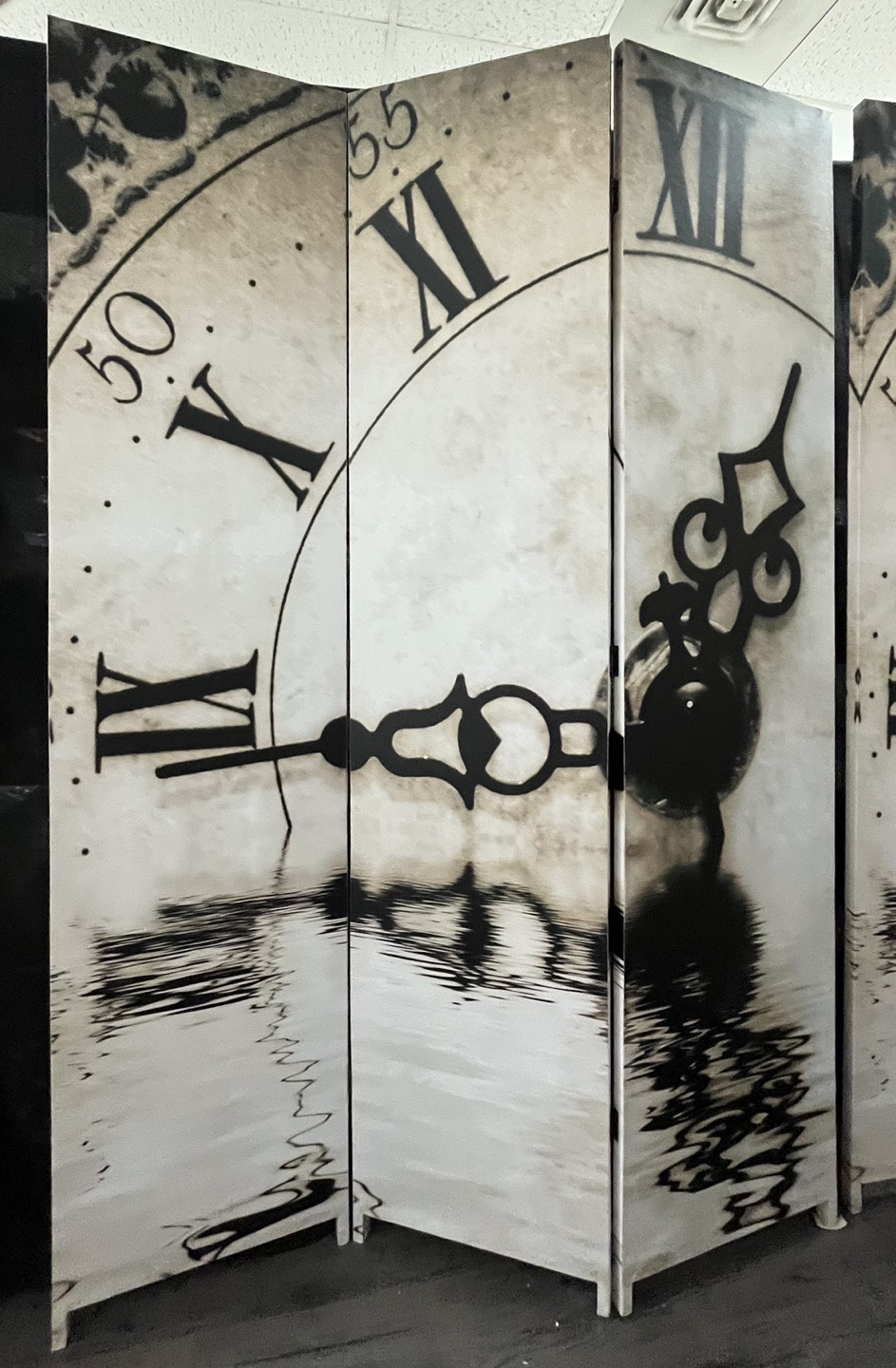 Room Divider - Clock Face Design