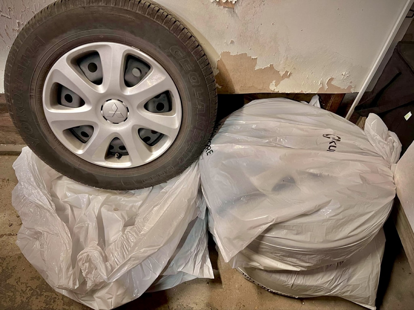 All Season Yokohama Tires with Rims - photo 5
