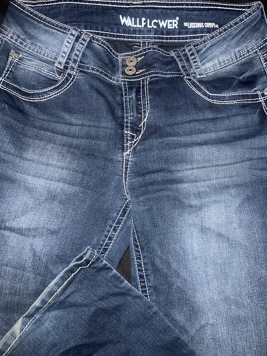 Wallflower Luscious Curvy Jeans - photo 2