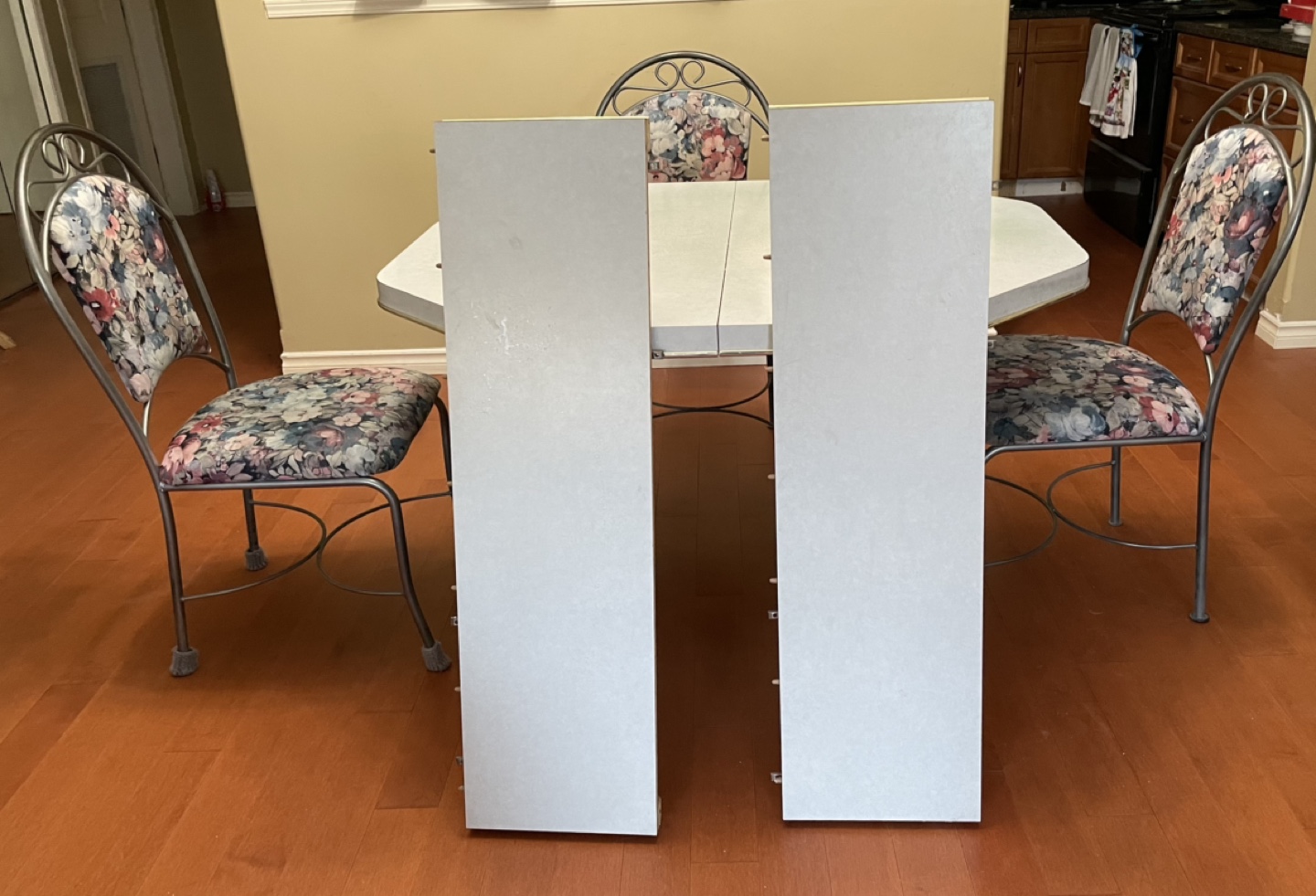 Octagon Dining Table Set with 3 Chairs - photo 2