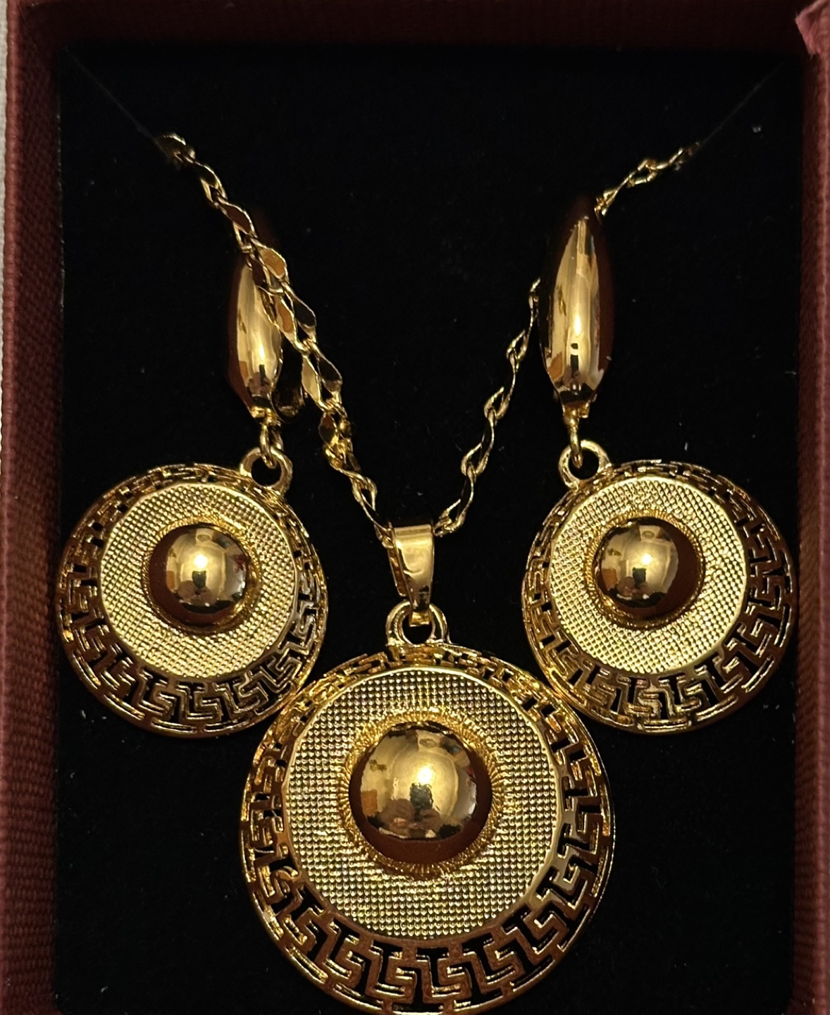 Gold Tone Necklace and Earrings Set