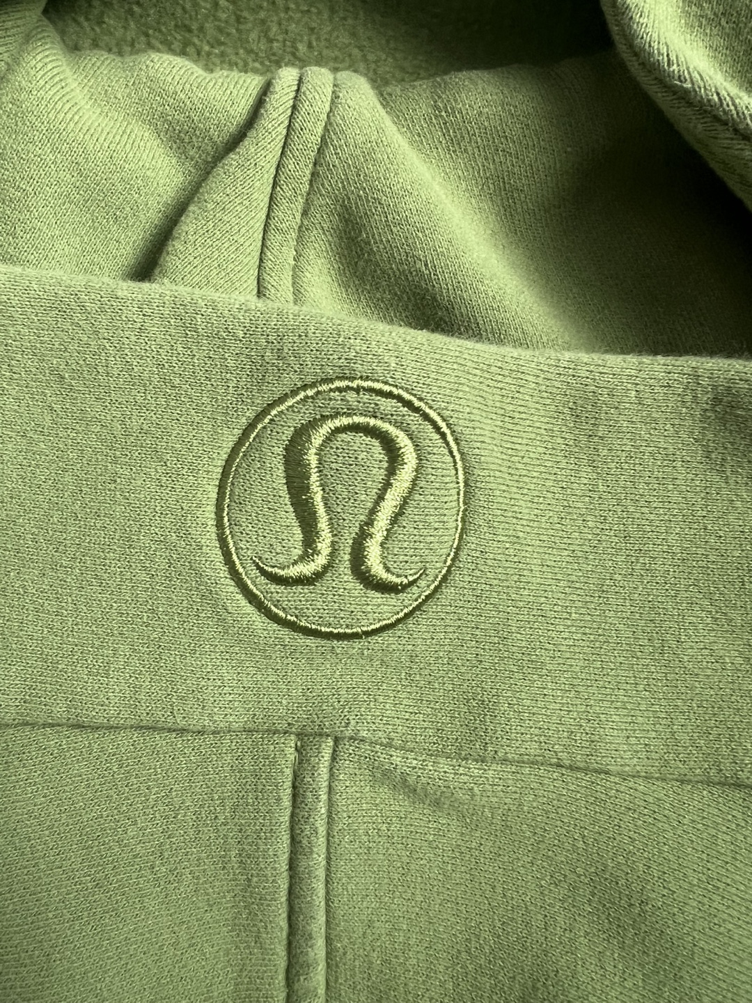 Lululemon Scuba Cropped Zip-Up Hoodie