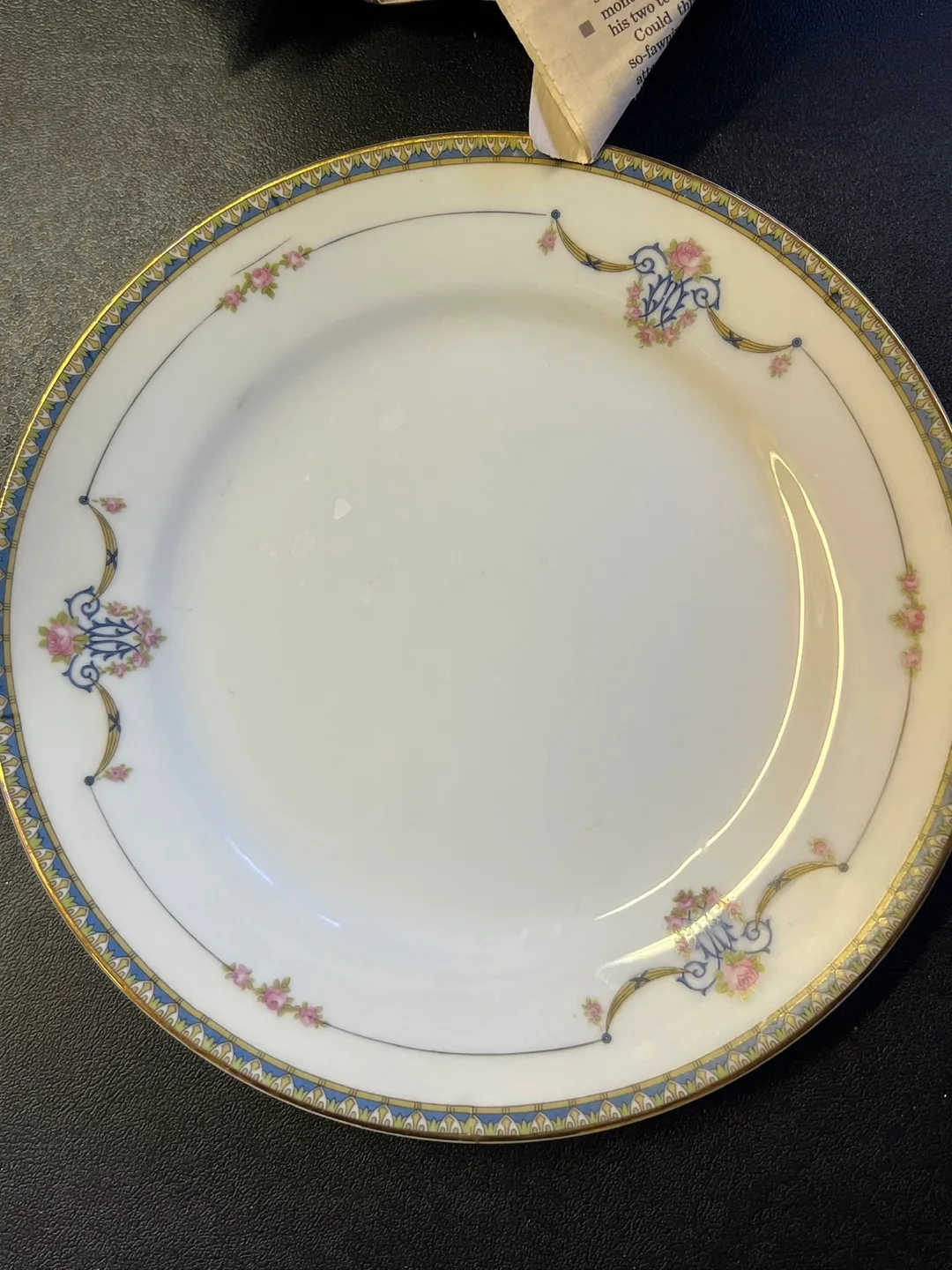 Vintage Field Dinnerware Set image indicator(2)