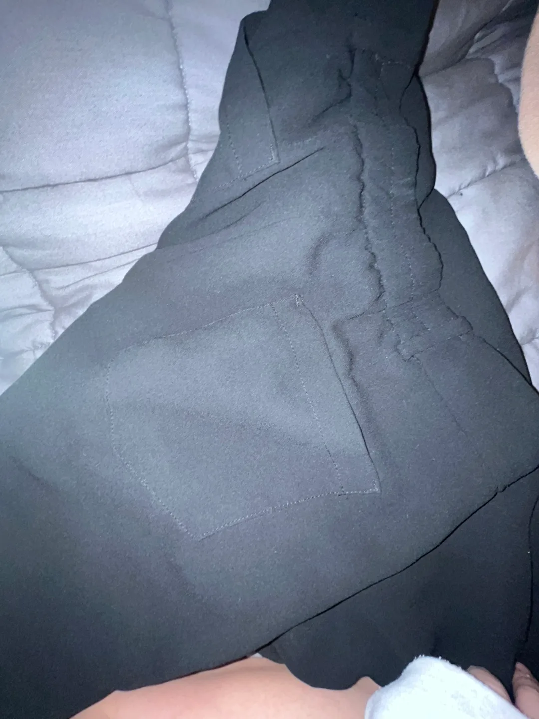 Black Mango High-Waisted Pants image indicator(3)