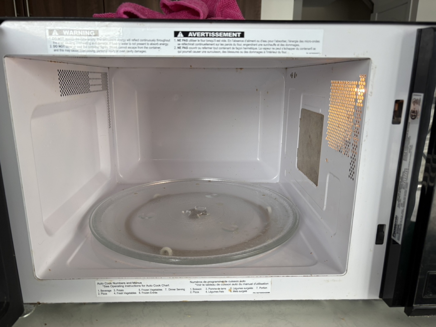 Panasonic 1100W Microwave - photo 2
