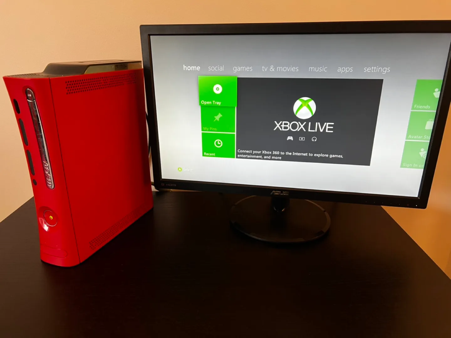 Xbox 360 Resident Evil 5 Elite Red Console image indicator(3)