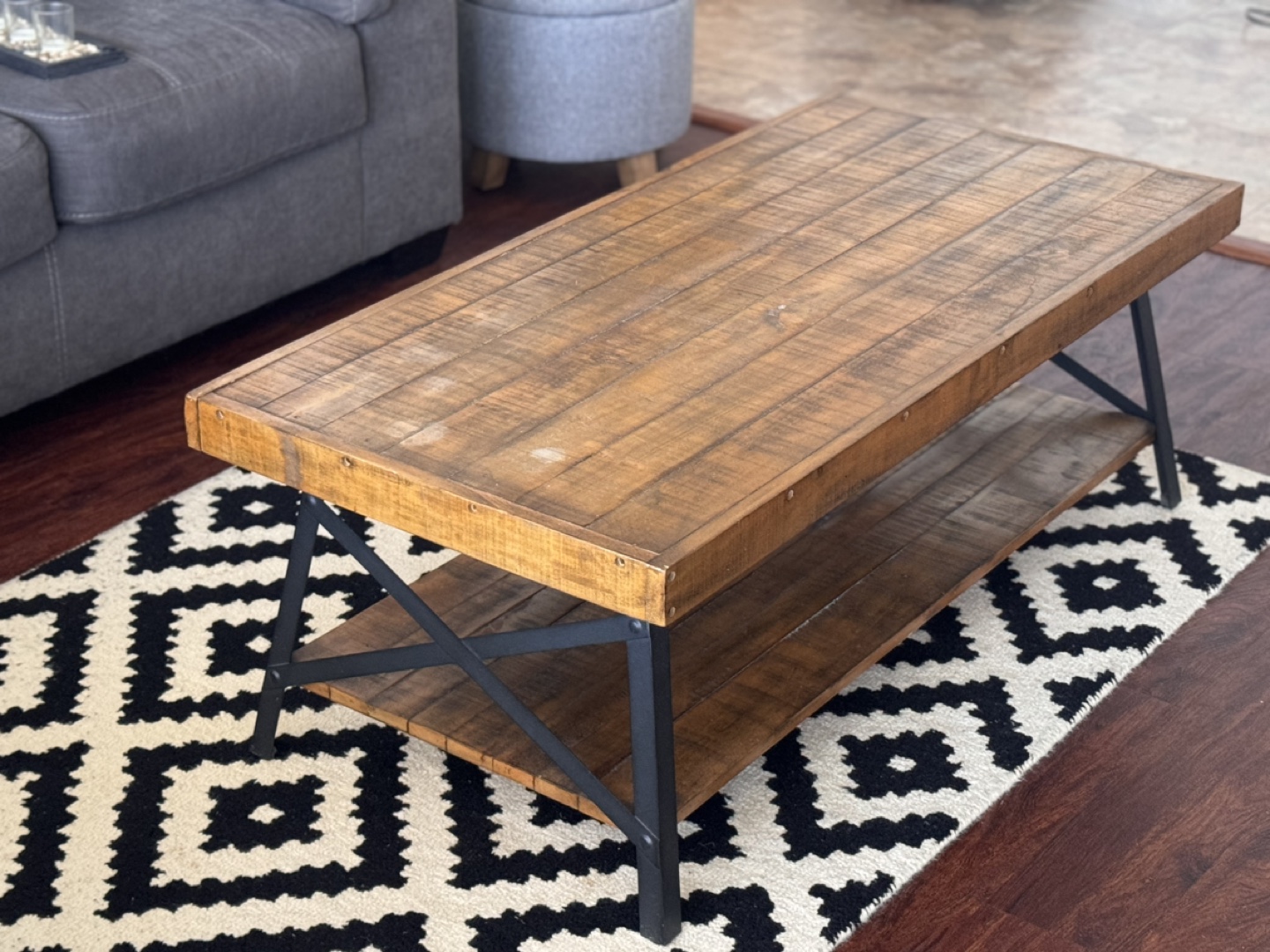 Rustic Farmhouse Coffee Table with Metal Legs