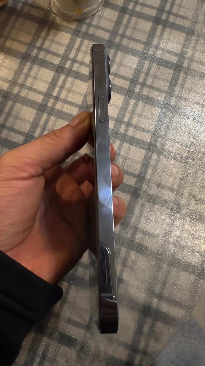 iPhone 13 Pro Max  - Excellent Condition - photo 5