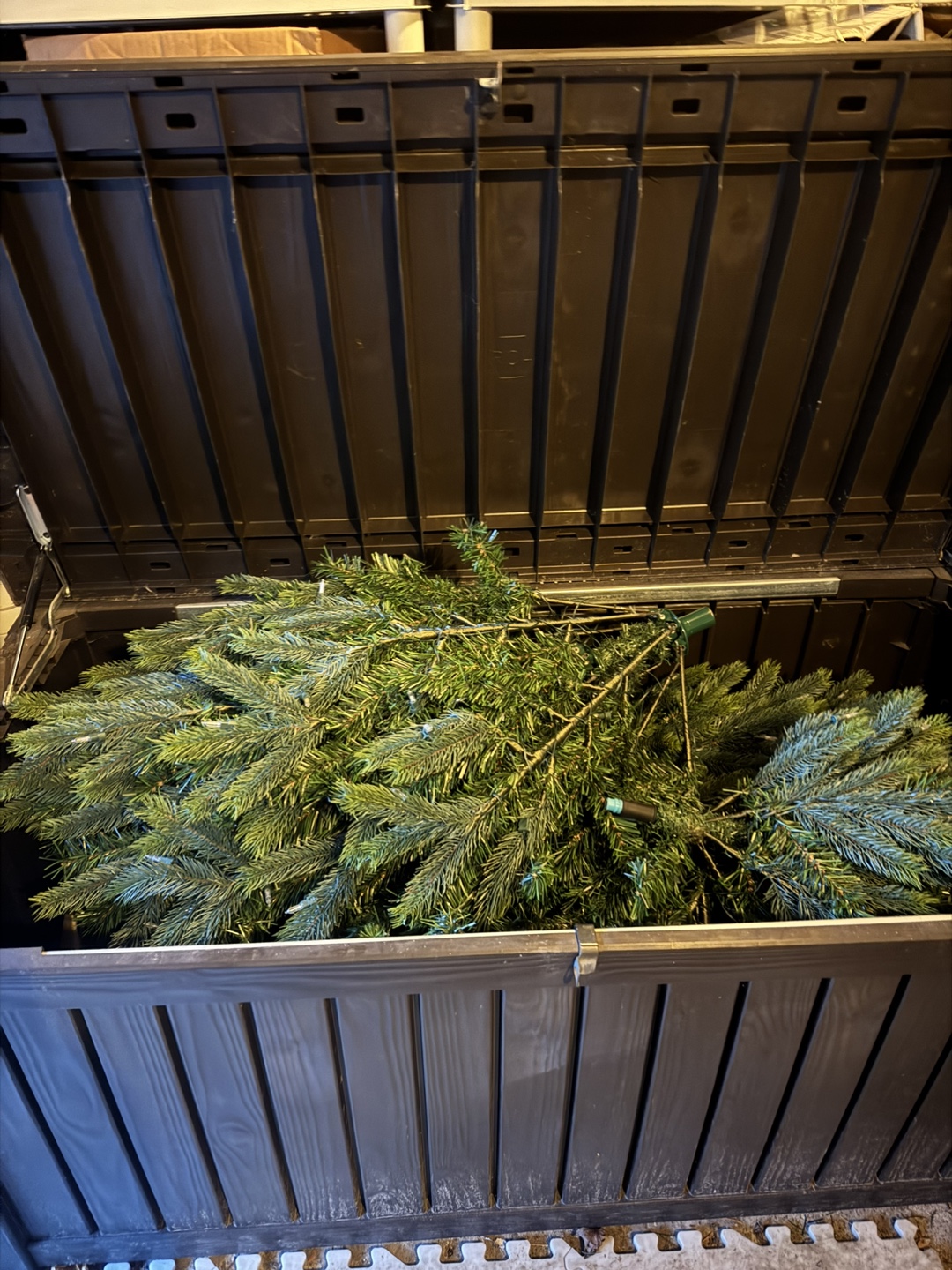 Large Outdoor Storage Bin - photo 2