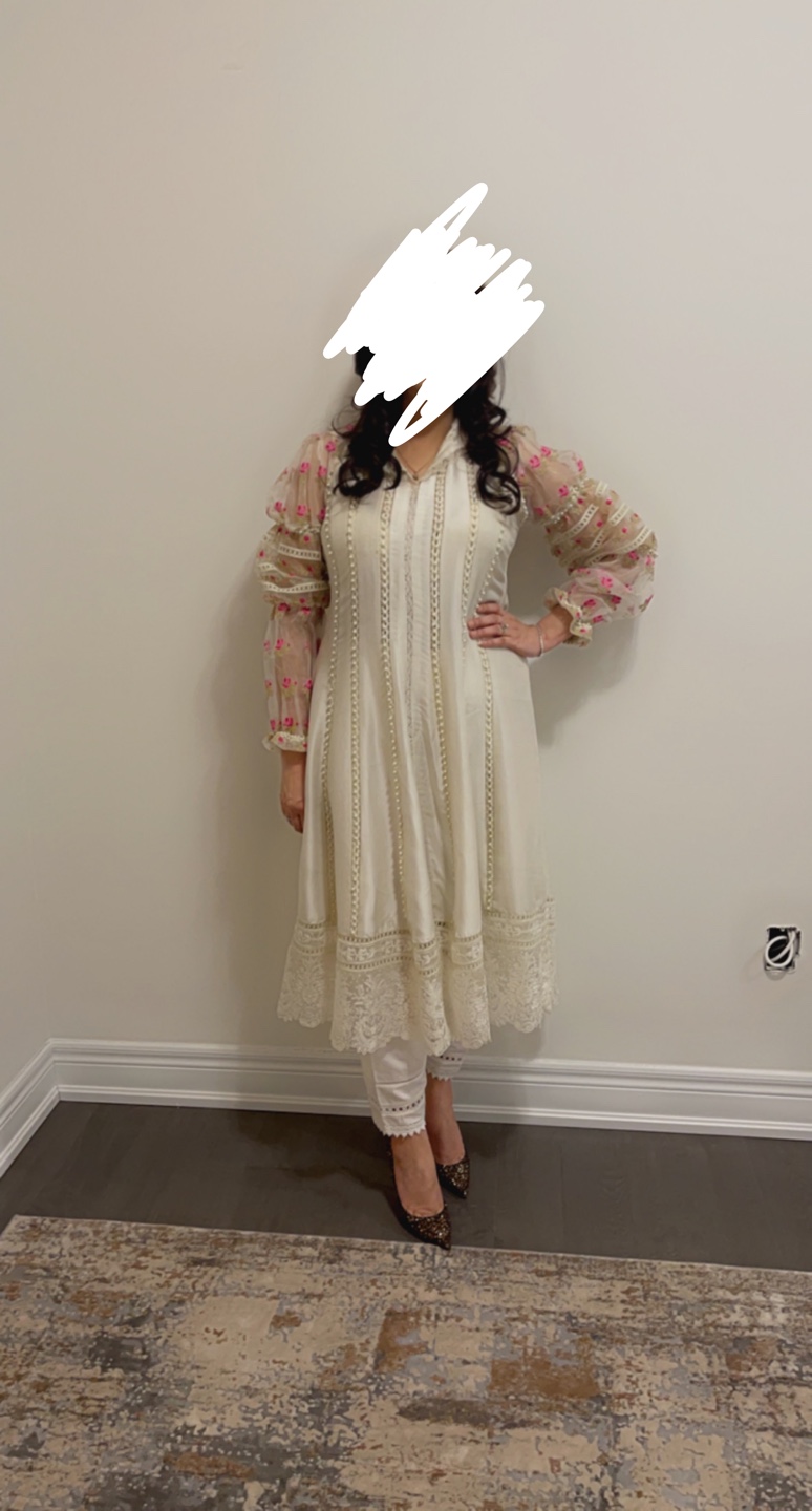Off-White Embroidered Lawn Shalwar Kameez - photo 2