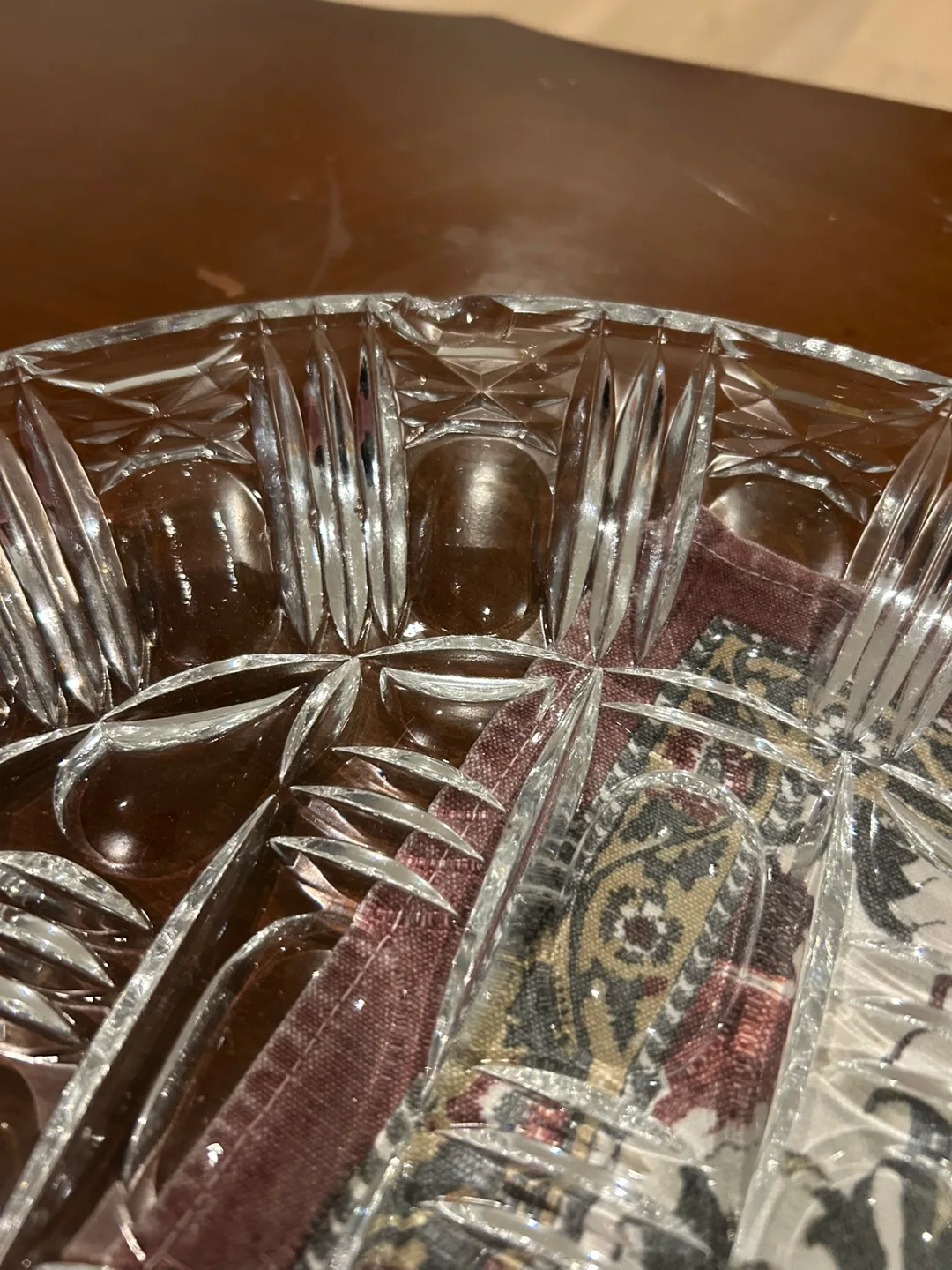 Assorted Crystal Items image indicator(3)