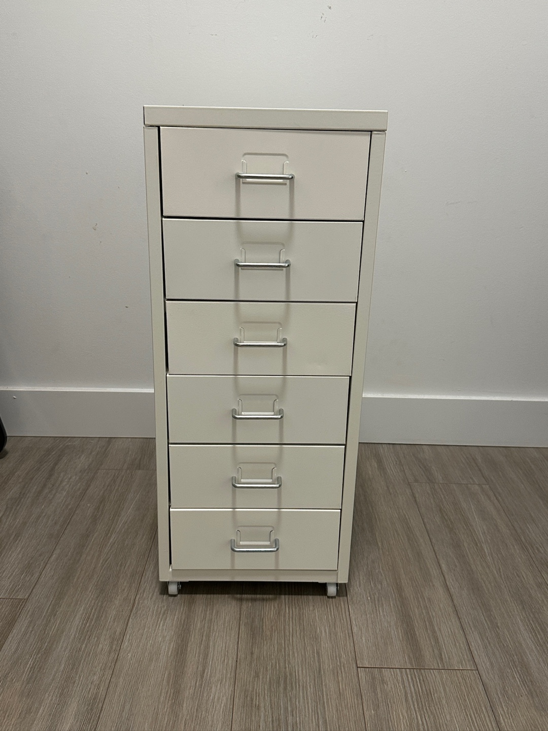White 6-Drawer Set (Mobile)