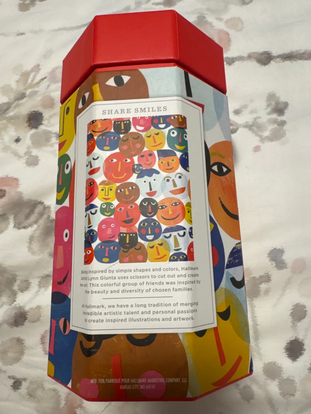 Hallmark Share Smiles 550 Piece Puzzle image indicator(3)