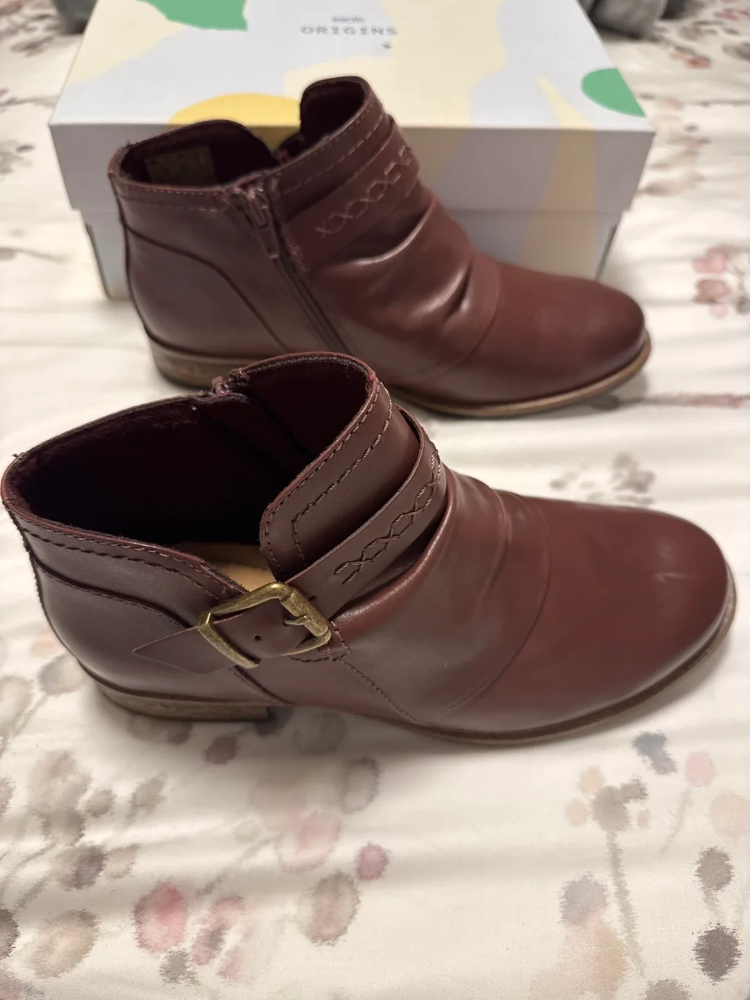 Earth Origins Abby Wide Women's Ankle Boots - Size 9W image indicator(4)