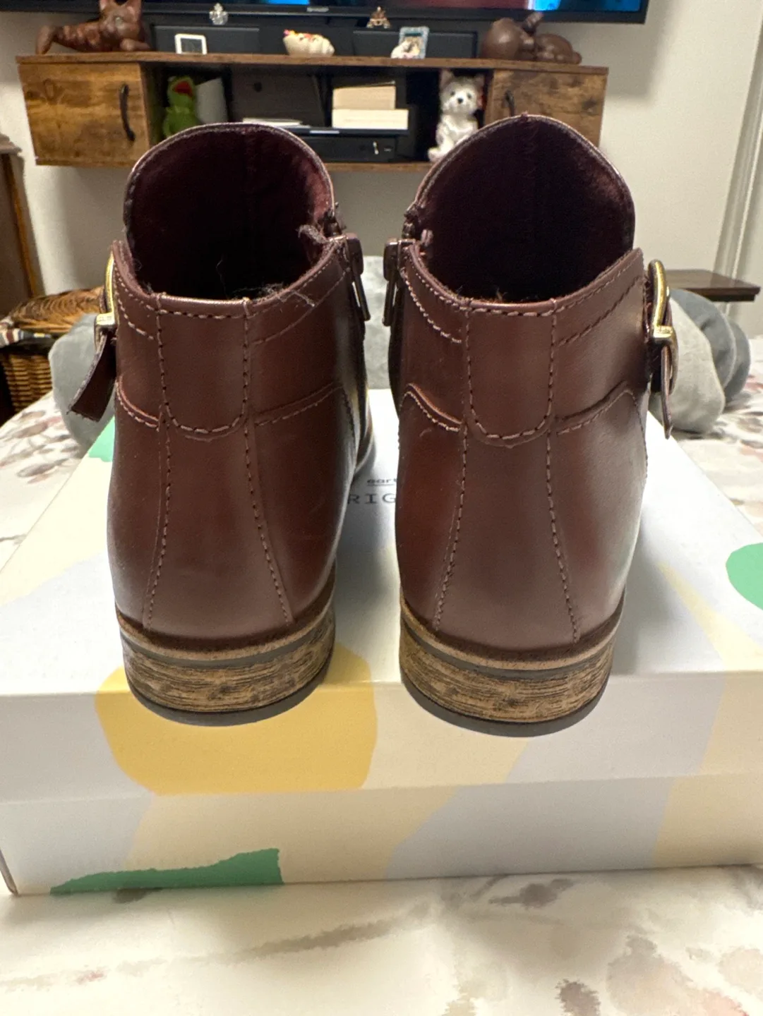 Earth Origins Abby Wide Women's Ankle Boots - Size 9W image indicator(2)