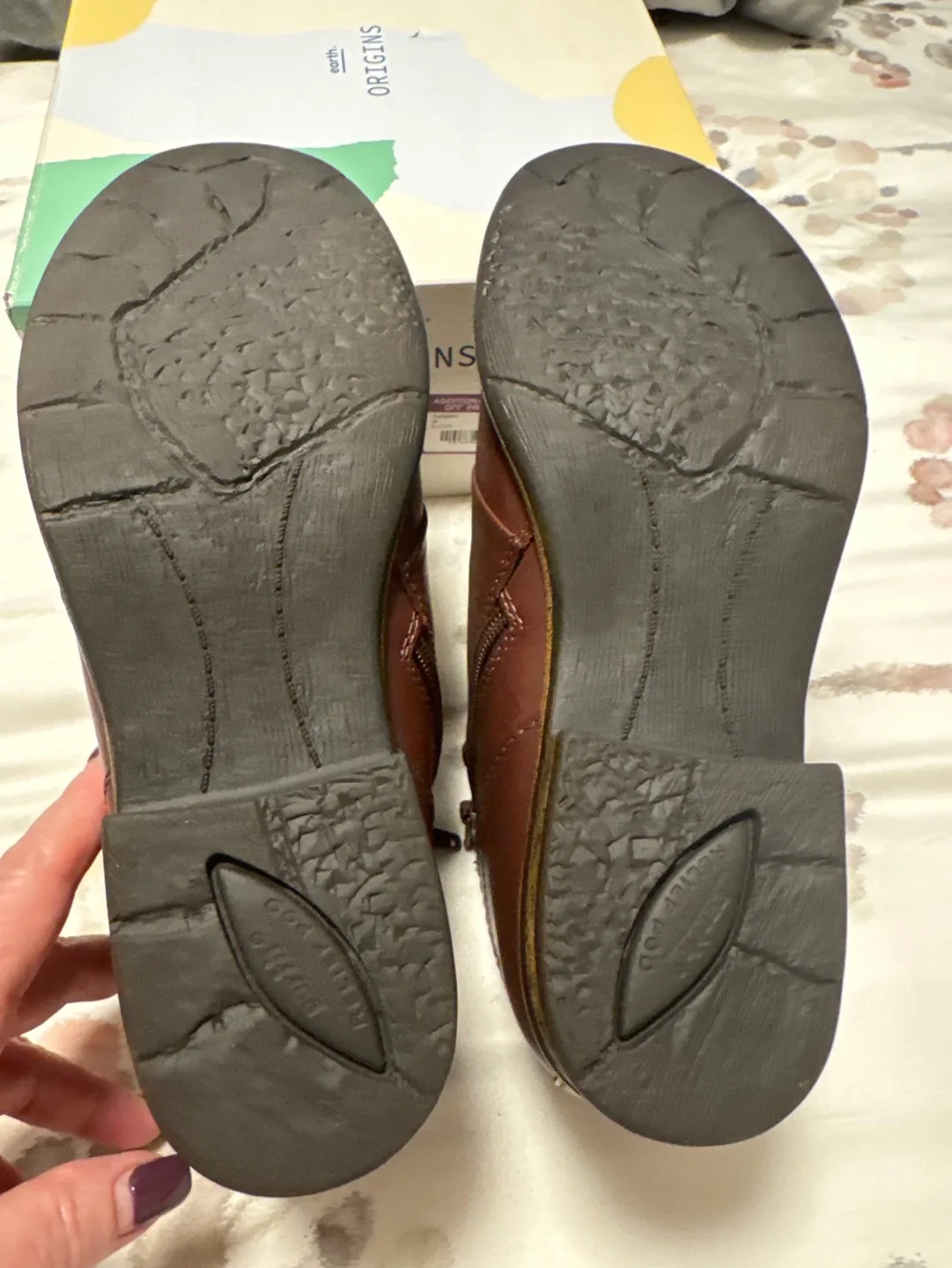 Earth Origins Abby Wide Women's Ankle Boots - Size 9W image indicator(6)