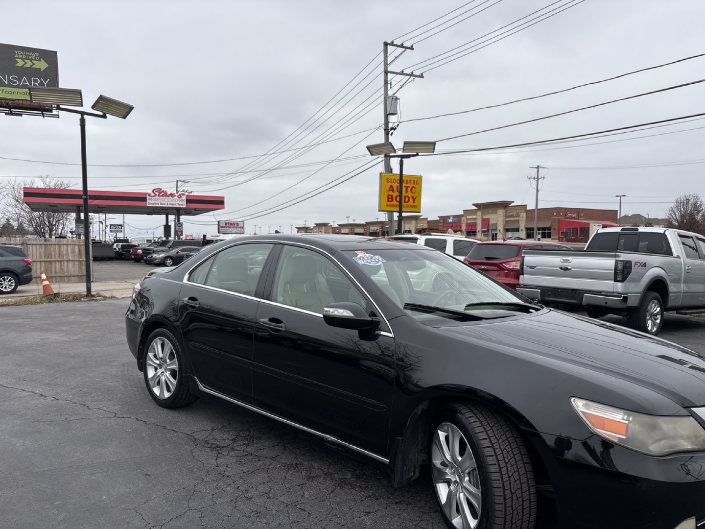 2010  Acura RL SH-AWD - photo 3